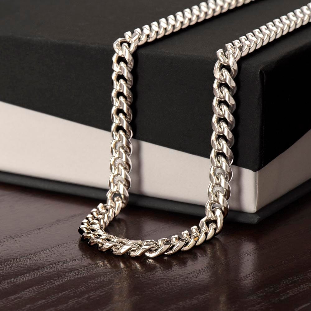 πͺ Bold, Powerful, Timeless β A Cuban Chain for Him π